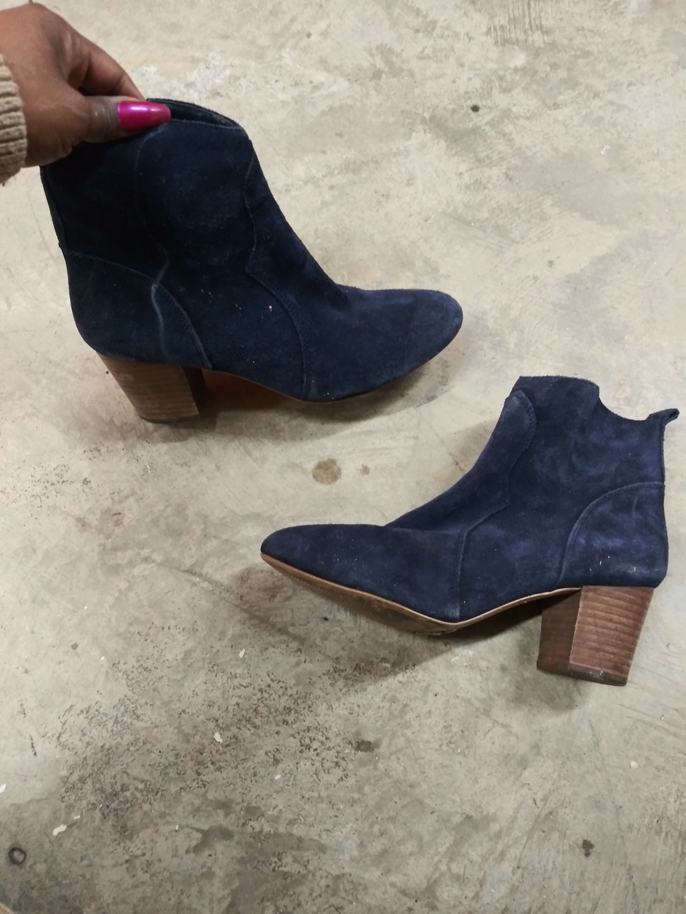 Steve Madden Navy Suede Ankle Booties with Stacked Heel